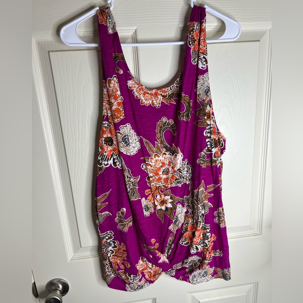 Gorgeous Sleeveless Top Sz 4X